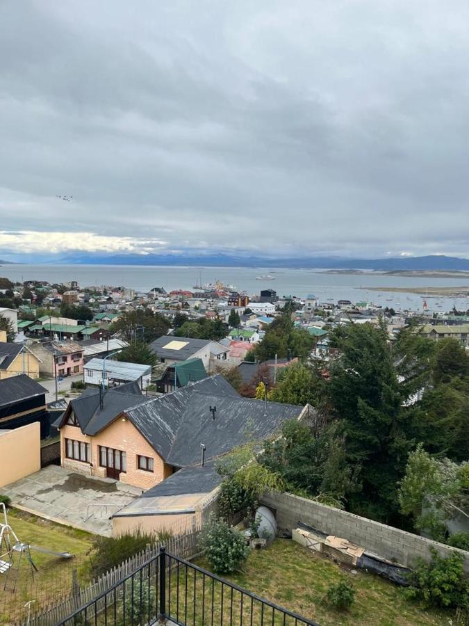 Hostel Los Cormoranes Ushuaia Exterior foto